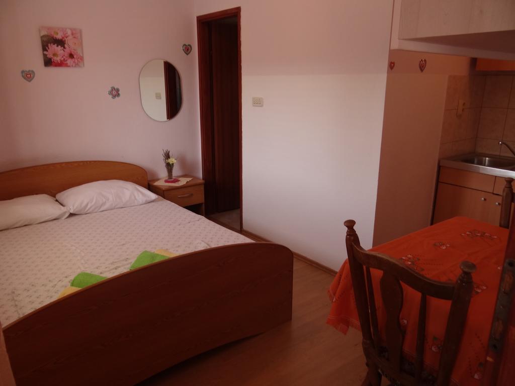 Apartments Jerkovic Stari Grad  Extérieur photo